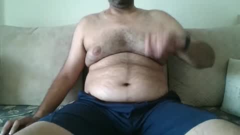 Snapshot of fruti_loops chatting on March 24, 6:07 am fruti loops Bull online show from March 24, 6:07 am