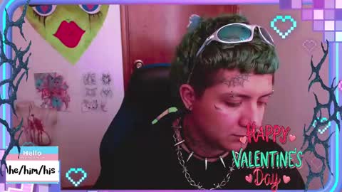 Snapshot of ftmbiggestclit chatting on February 14, 12:57 pm Kevin online show from February 14, 12:57 pm