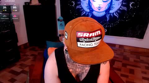          HEHIM  online show from December 30, 1:03 pm