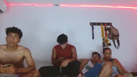 fuckboyjosh98 online show from December 4, 12:31 am