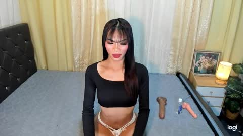 Snapshot of fuckerhunterx chatting on April 16, 2:01 am fuckerhunterx online show from April 16, 2:01 am