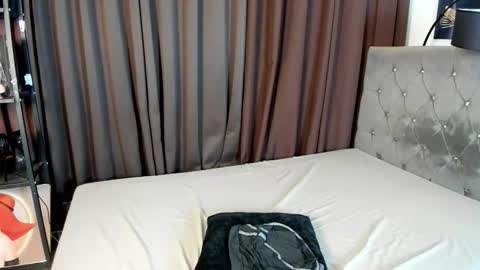 fuckgurlavener online show from February 7, 3:10 am