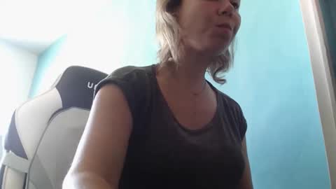 Snapshot of fuckhard4you chatting on September 20, 9:32 am La online show from September 20, 9:32 am