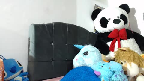 Snapshot of fucking_temptation1 chatting on December 19, 12:13 am Mia and Gary online show from December 19, 12:13 am