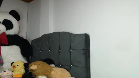 Snapshot of fucking_temptation1 chatting on March 8, 5:28 am Mia and Gary online show from March 8, 5:28 am