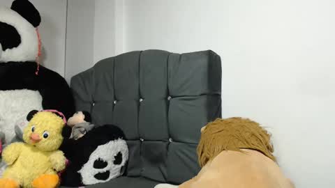 Snapshot of fucking_temptation1 chatting on March 12, 7:35 am Mia and Gary online show from March 12, 7:35 am