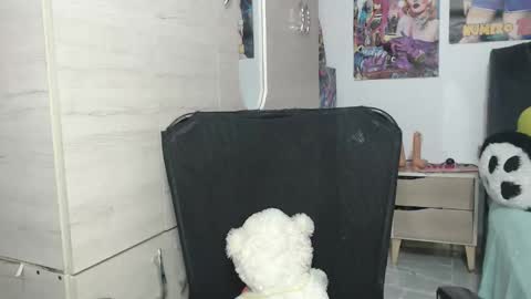 Mia and Gary  online show from November 13, 1:48 am