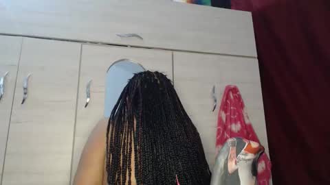 Mia and Gary  online show from February 28, 2:01 am