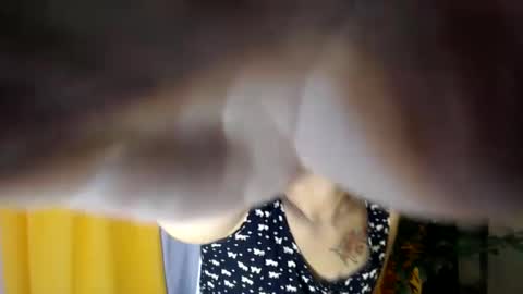 Snapshot of fuckingmonna chatting on February 11, 9:42 am fuckingmonna online show from February 11, 9:42 am