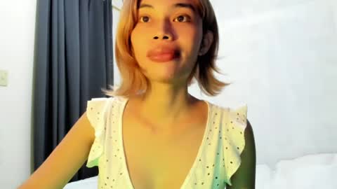 fuckingsexy143 online show from June 12, 3:27 am