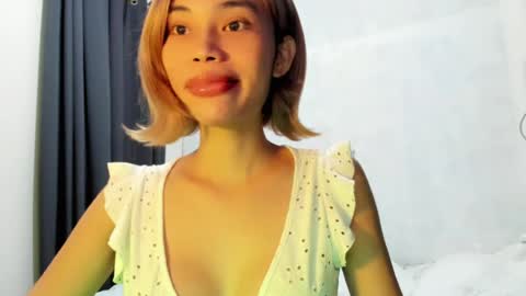 fuckingsexy143 online show from June 14, 1:36 am