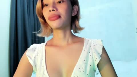 fuckingsexy143 online show from June 15, 12:07 pm