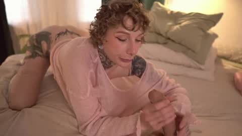 Snapshot of fuckingtoy_ chatting on May 28, 11:29 am Eva all my links online show from May 28, 11:29 am