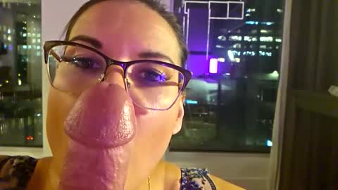 Snapshot of fuk4ia chatting on March 11, 12:16 am Fuk4ia online show from March 11, 12:16 am