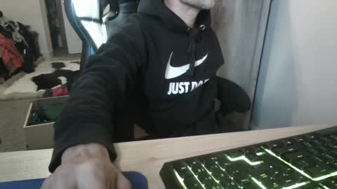 Snapshot of fukemndukem chatting on October 9, 12:14 pm fukemndukem online show from October 9, 12:14 pm