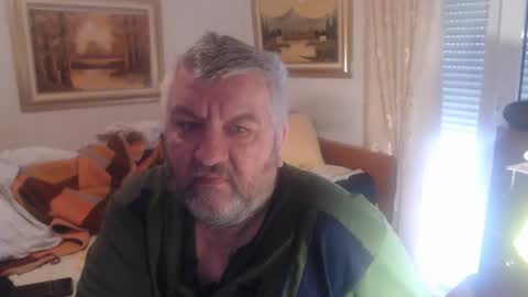 Snapshot of fukingcrazy chatting on March 2, 8:43 am fukingcrazy online show from March 2, 8:43 am