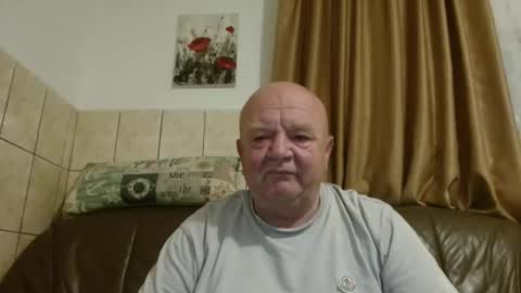 fullballs6 online show from October 15, 2:55 am