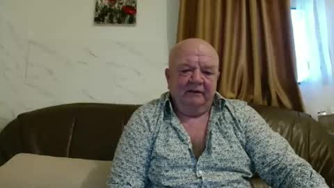 fullballs6 online show from March 11, 3:56 am