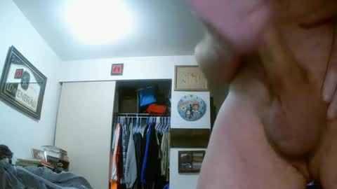 Snapshot of fultonstreet196860 chatting on January 27, 3:58 am fultonstreet196860 online show from January 27, 3:58 am