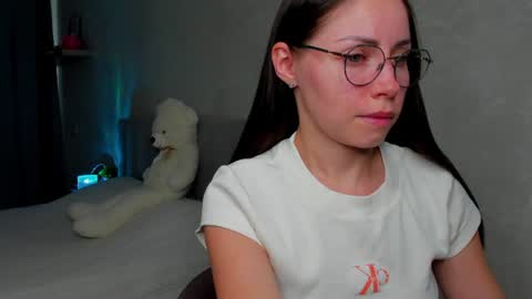 fun__nd__bun online show from June 30, 1:01 pm