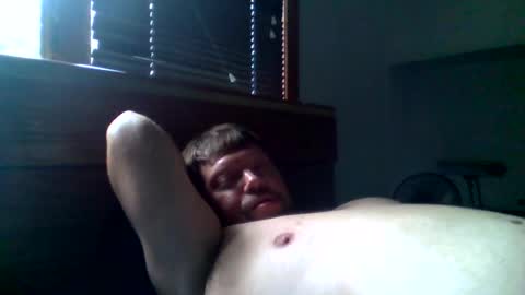 Snapshot of funbuck5840 chatting on June 15, 3:47 pm funbuck5840 online show from June 15, 3:47 pm