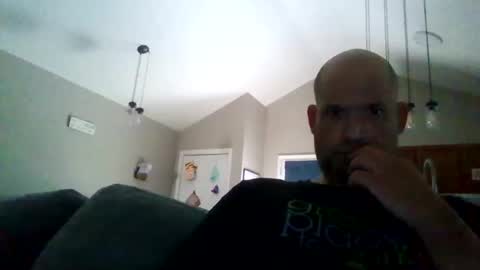 Snapshot of funcpl8989 chatting on March 27, 8:19 pm funcpl8989 online show from March 27, 8:19 pm