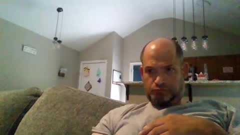 Snapshot of funcpl8989 chatting on April 18, 9:15 pm funcpl8989 online show from April 18, 9:15 pm