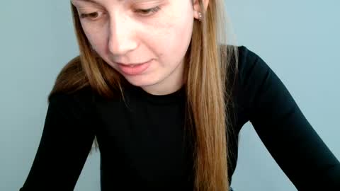 Emma online show from June 3, 2:33 pm
