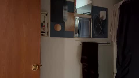 Linnys Palace online show from November 4, 5:23 pm