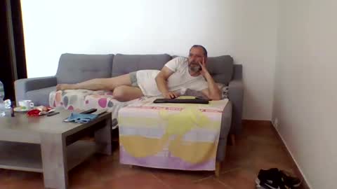 Snapshot of funissimo chatting on March 6, 1:57 pm funissimo online show from March 6, 1:57 pm