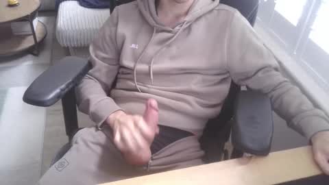 Snapshot of funkybits chatting on November 19, 10:59 am funkybits online show from November 19, 10:59 am