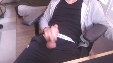 Snapshot of funkybits chatting on February 24, 2:26 pm funkybits online show from February 24, 2:26 pm