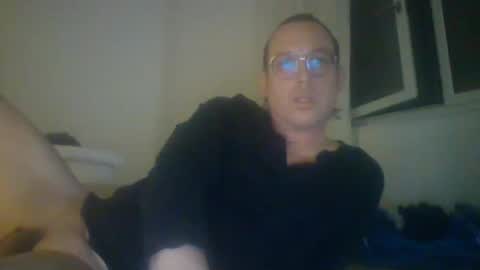 Snapshot of funneltunnel chatting on March 9, 7:40 pm funneltunnel online show from March 9, 7:40 pm