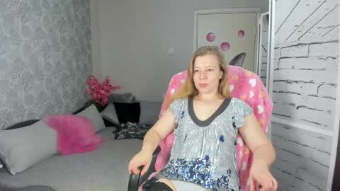 funny_bunny4 online show from December 22, 6:04 pm