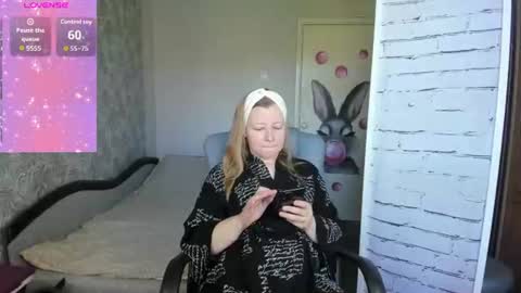 funny_bunny4 online show from August 2, 2:26 pm