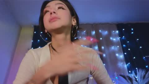 Tiffany online show from February 2, 1:23 am