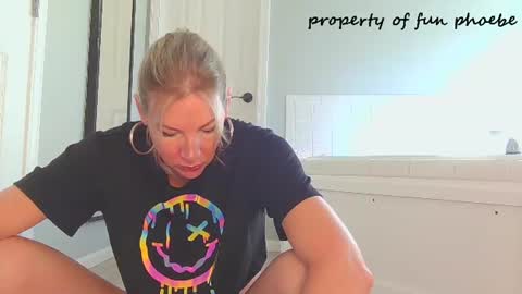 funphoebe online show from June 20, 1:14 pm