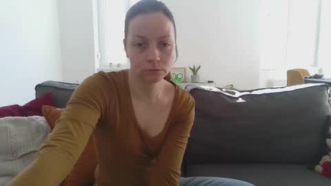 Snapshot of funservice chatting on March 4, 8:24 am funservice online show from March 4, 8:24 am