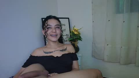 Snapshot of funsport_hot chatting on December 4, 2:48 pm Lissa and Ryan online show from December 4, 2:48 pm