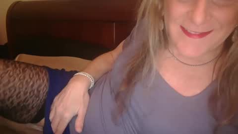 Jessie Love online show from March 1, 10:55 am