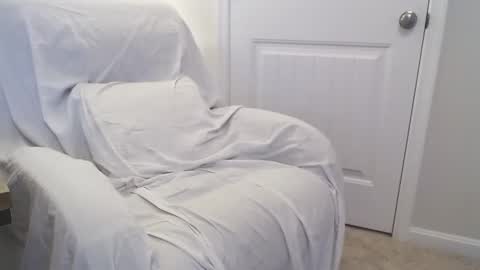 Snapshot of furring chatting on January 5, 9:14 pm furring online show from January 5, 9:14 pm