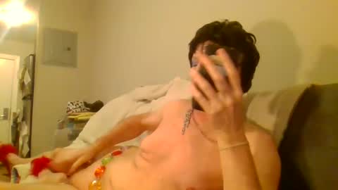 fuseanude online show from December 4, 1:36 am