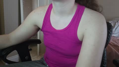 Snapshot of fuxkme_jen chatting on December 18, 6:57 pm fuxkme_jen online show from December 18, 6:57 pm