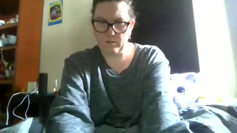Snapshot of fuzzypeaches87 chatting on April 6, 3:46 pm fuzzypeaches87 online show from April 6, 3:46 pm
