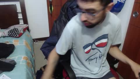 andrew online show from October 25, 1:18 pm