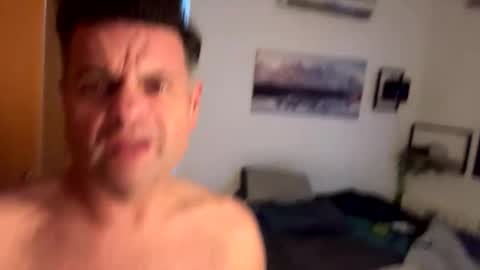 Snapshot of fvmendoza chatting on October 1, 12:05 am fvmendoza online show from October 1, 12:05 am