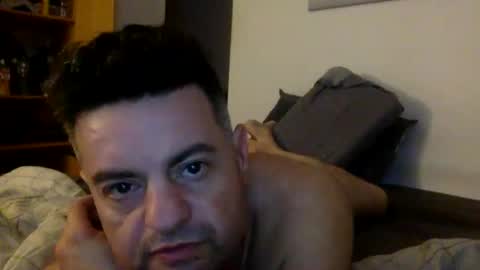 Snapshot of fvmendoza chatting on October 25, 9:06 am fvmendoza online show from October 25, 9:06 am