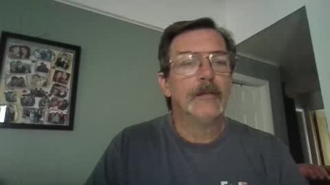 Snapshot of fxson8 chatting on October 30, 4:41 pm fxson8 online show from October 30, 4:41 pm