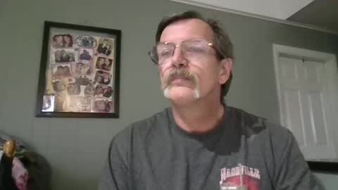 fxson8 online show from November 17, 7:19 pm