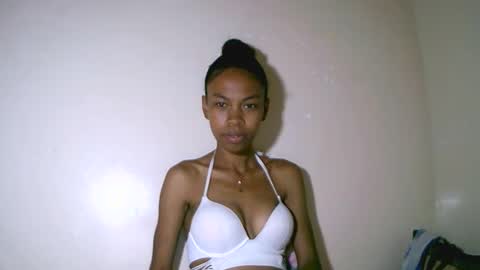 fyah1027 online show from November 19, 3:17 am